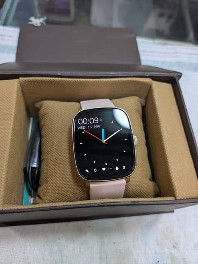 Faster watch  Never 2 pro Slidle used  10/10 condition