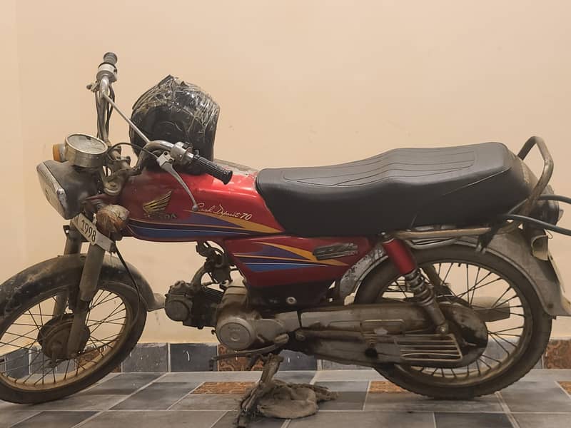 CD 70 2007 MODEL 1