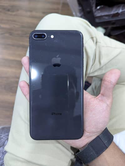 iPhone 8 Plus