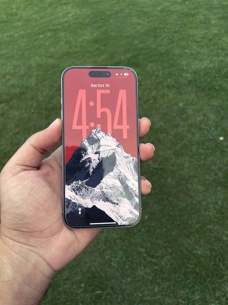 Apple iPhone 15 Pro 2
