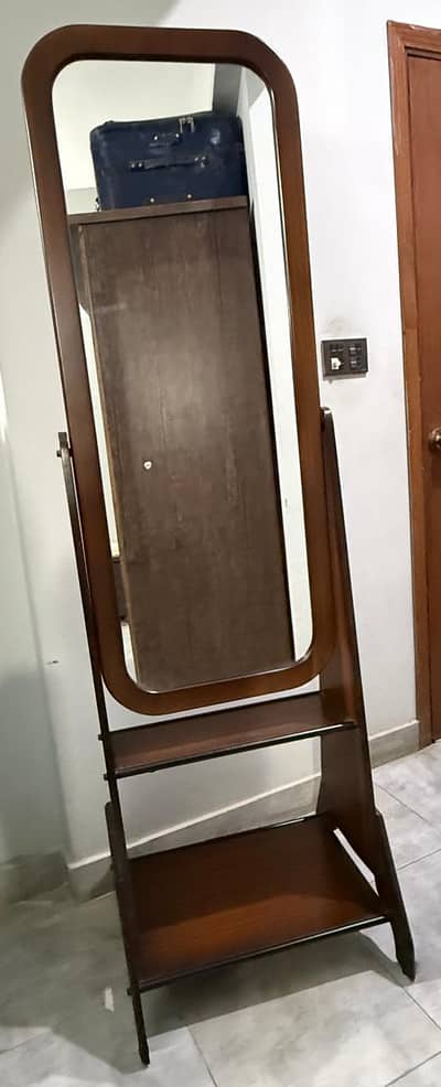 Wooden Dressing Mirror with Storage Shelves – Excellent Condition.