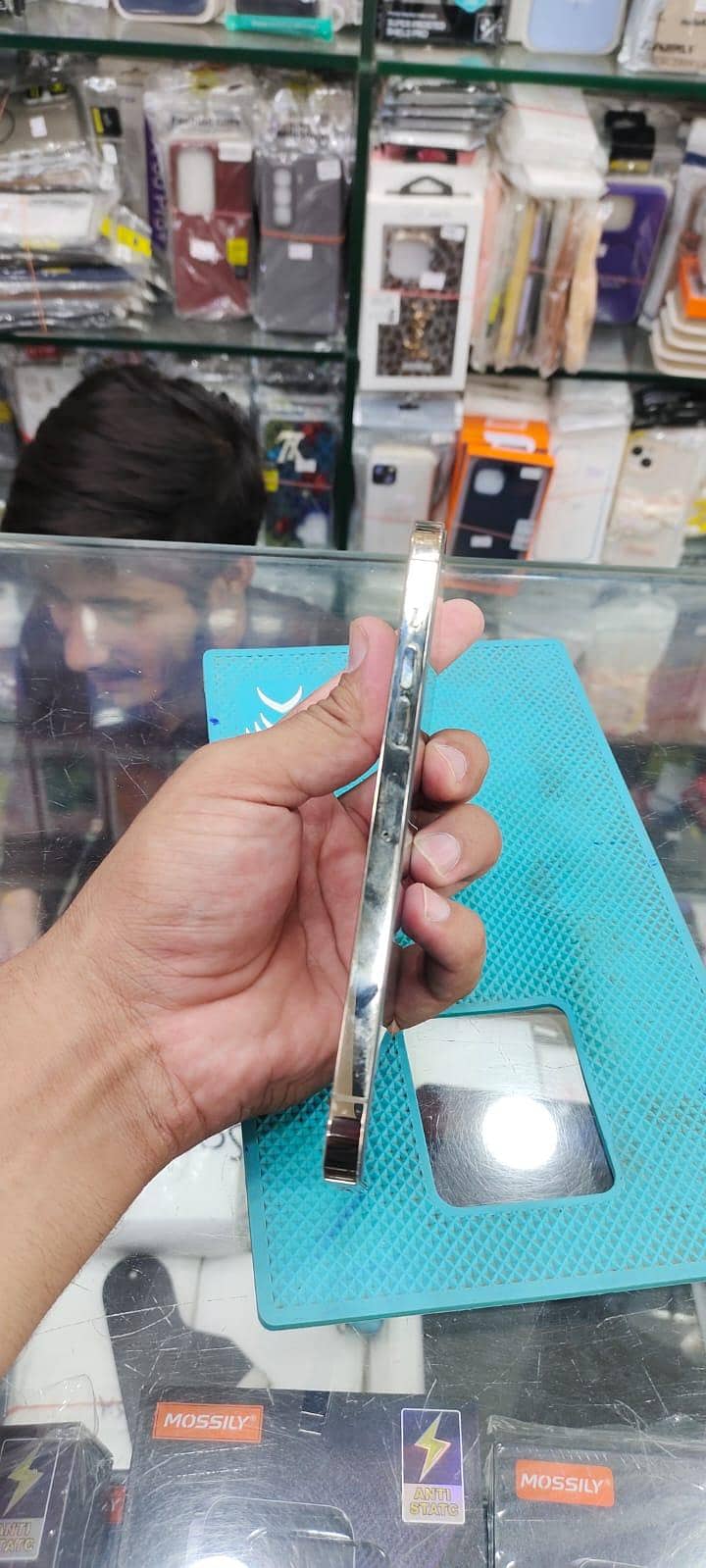 Apple iPhone 13 Pro Max 1