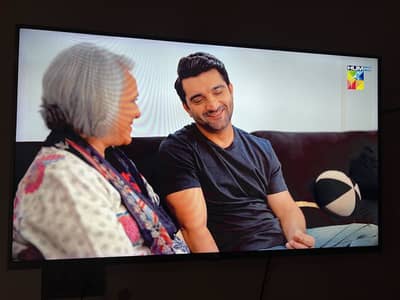 Urgent selling my xiaomi 43 inch 4k ultra hd tv 60hzr