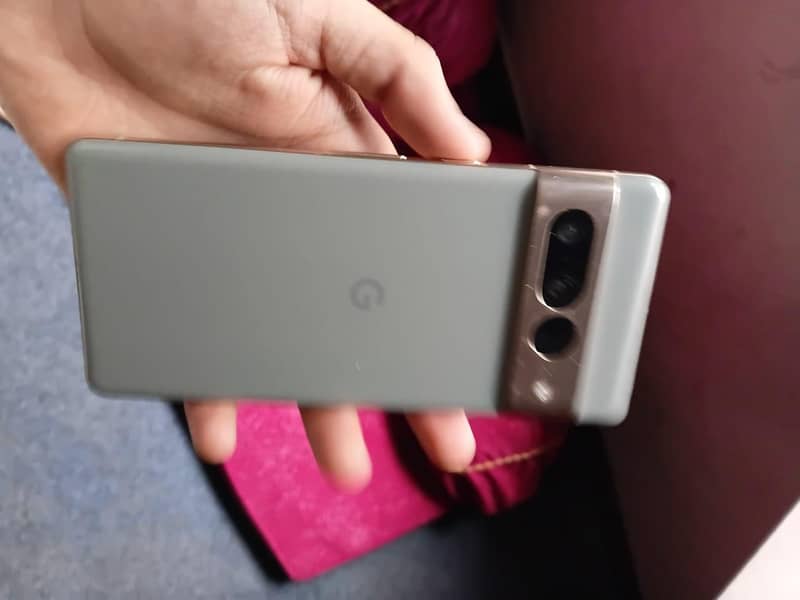 Google Pixel 7 Pro 4