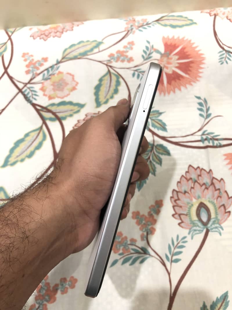 OPPO A6s 5