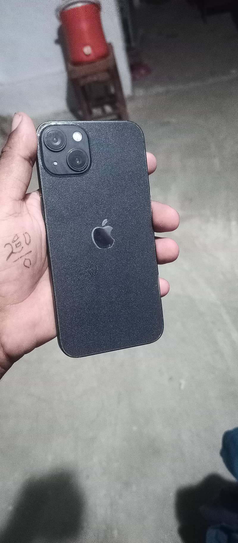 Apple iPhone 13 1