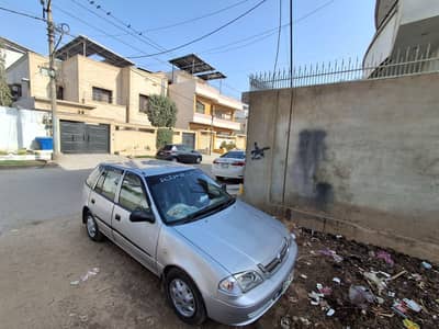Suzuki cultus Silver color and 2015 model