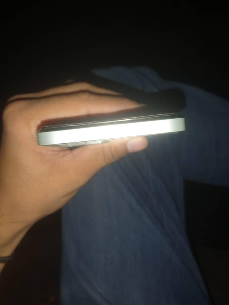 Realme C35 3