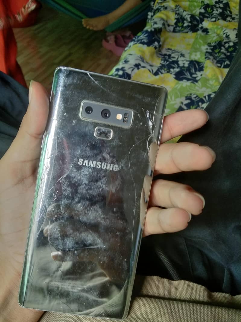 Samsung Mobile Note 9 3