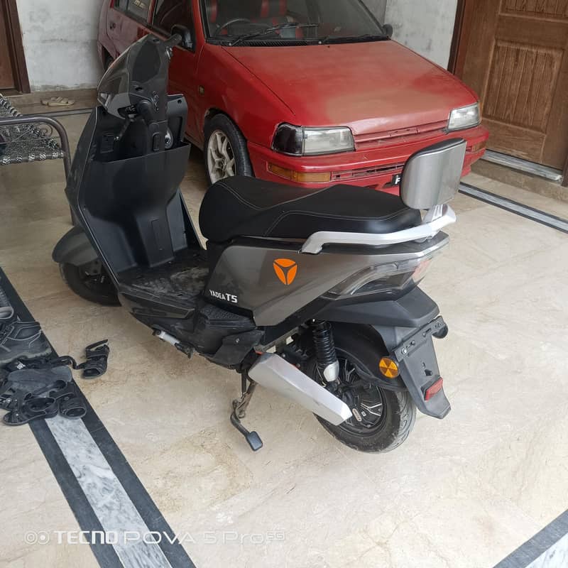 Yadea T5 5