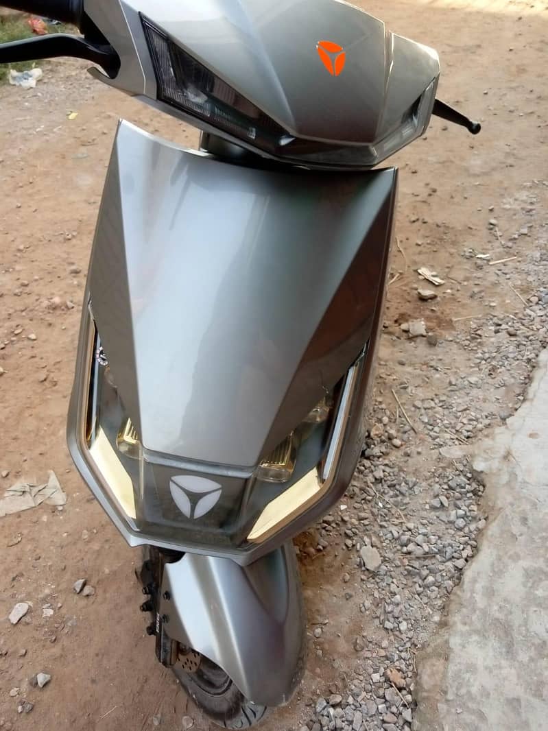 Yadea T5 10