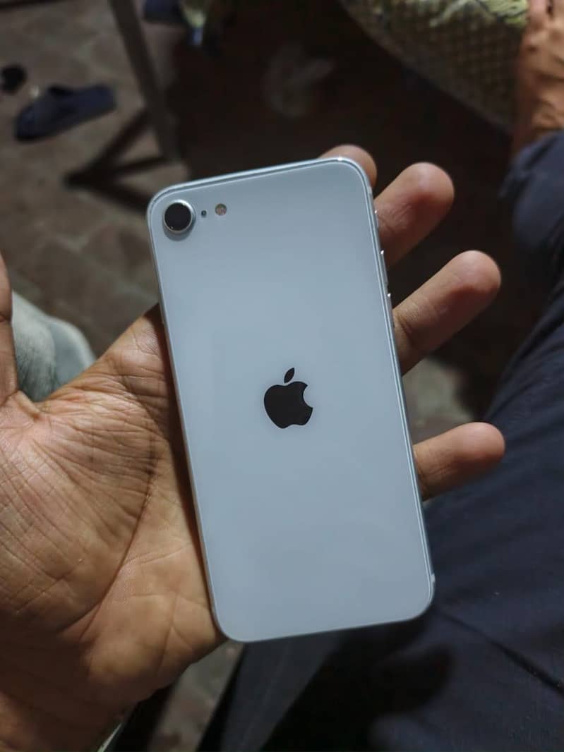 Apple iPhone SE 7