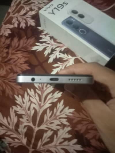 Vivo Y19
