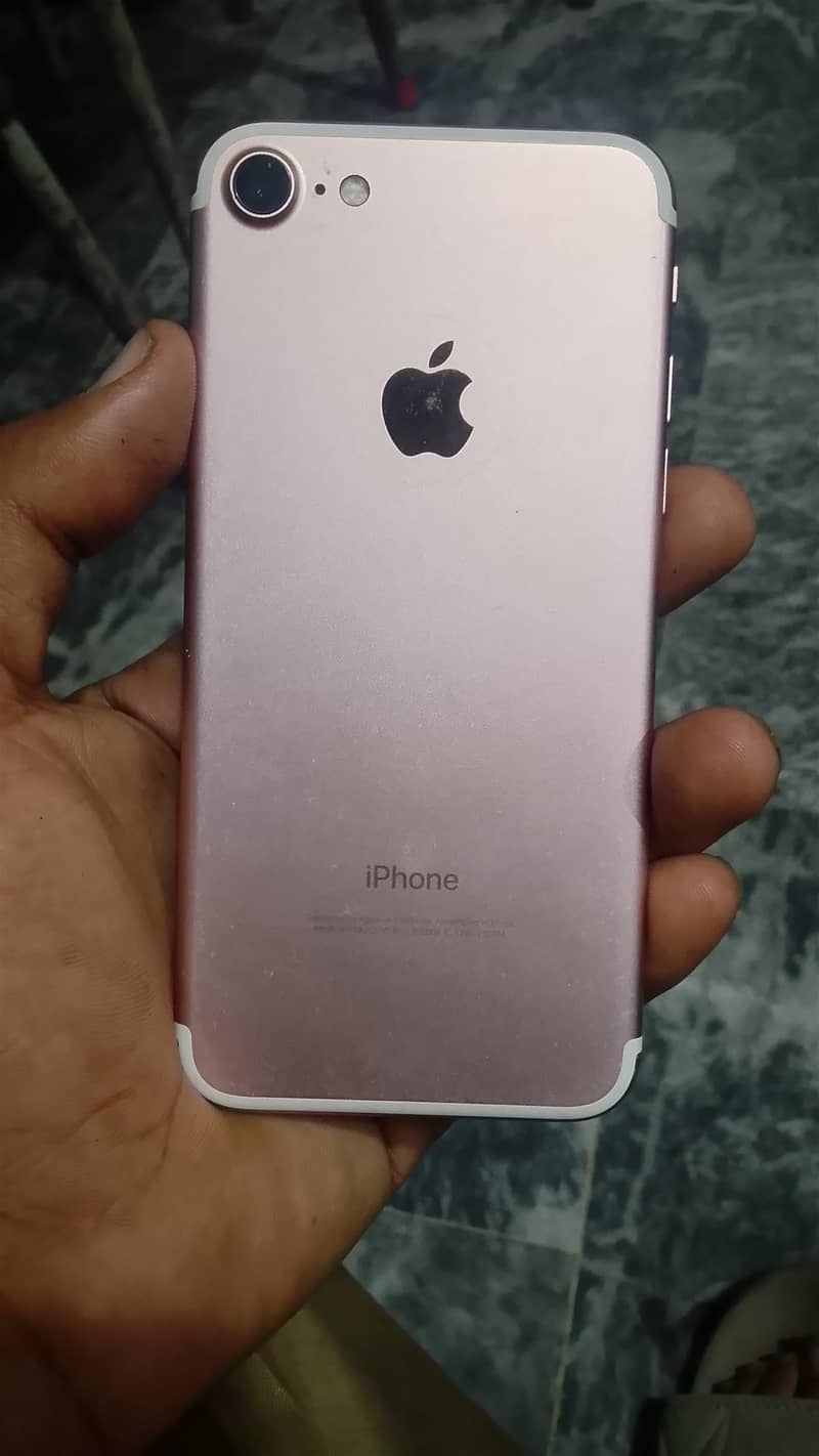 Apple iPhone 7 5