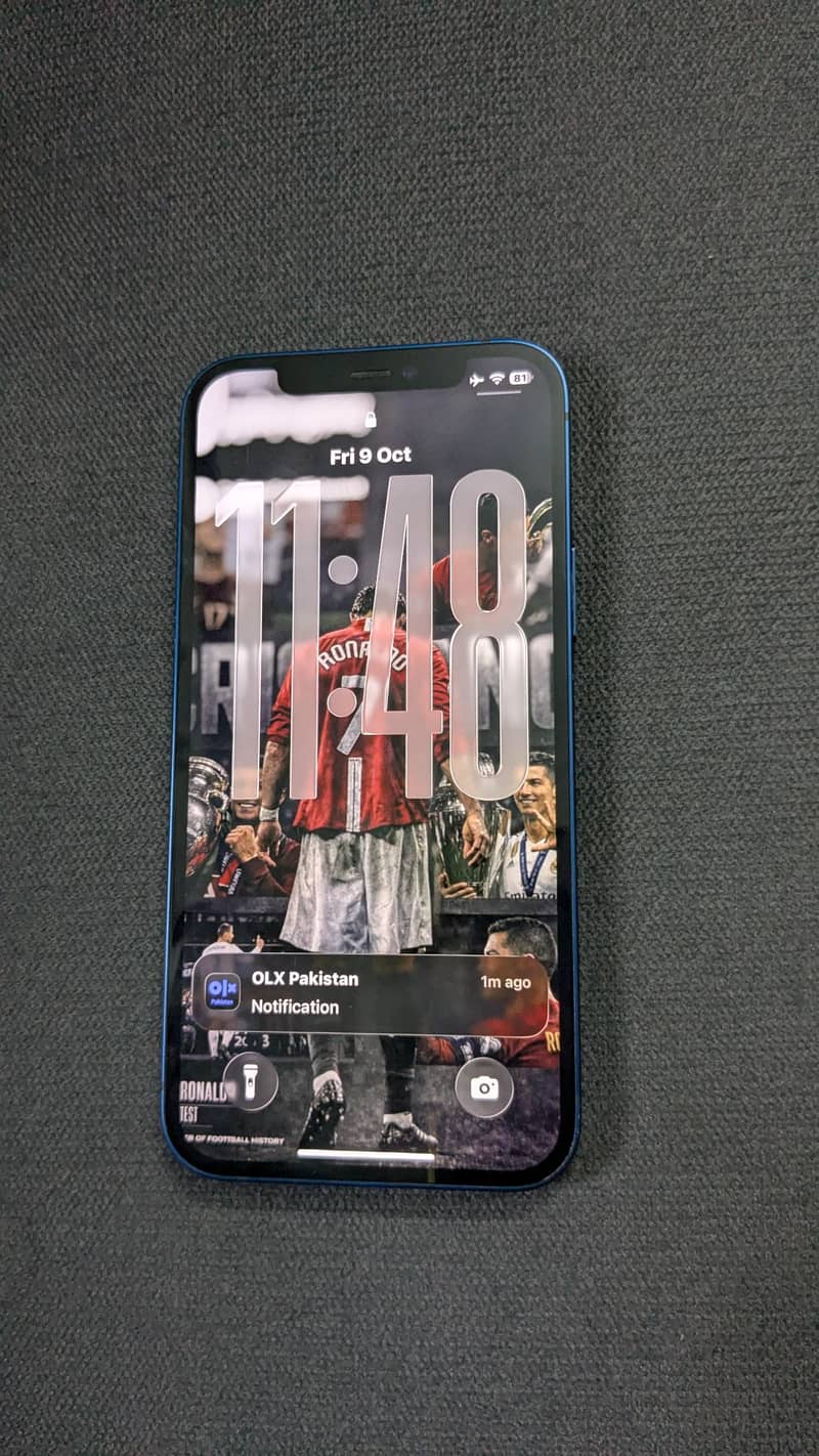 Apple iPhone 12 4