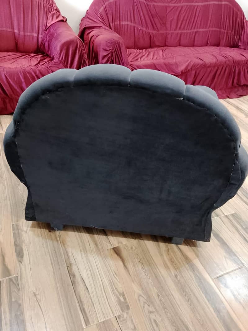 5 seater sofa 4