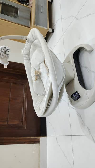 Mastela Lullaby Orbit Electric Swing & Bassinet