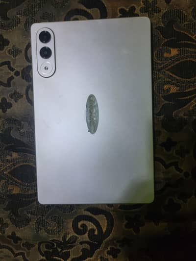 Lenovo Yoga Tab 8 gb 128 Excellent condition snapdragon 8+ gen 3