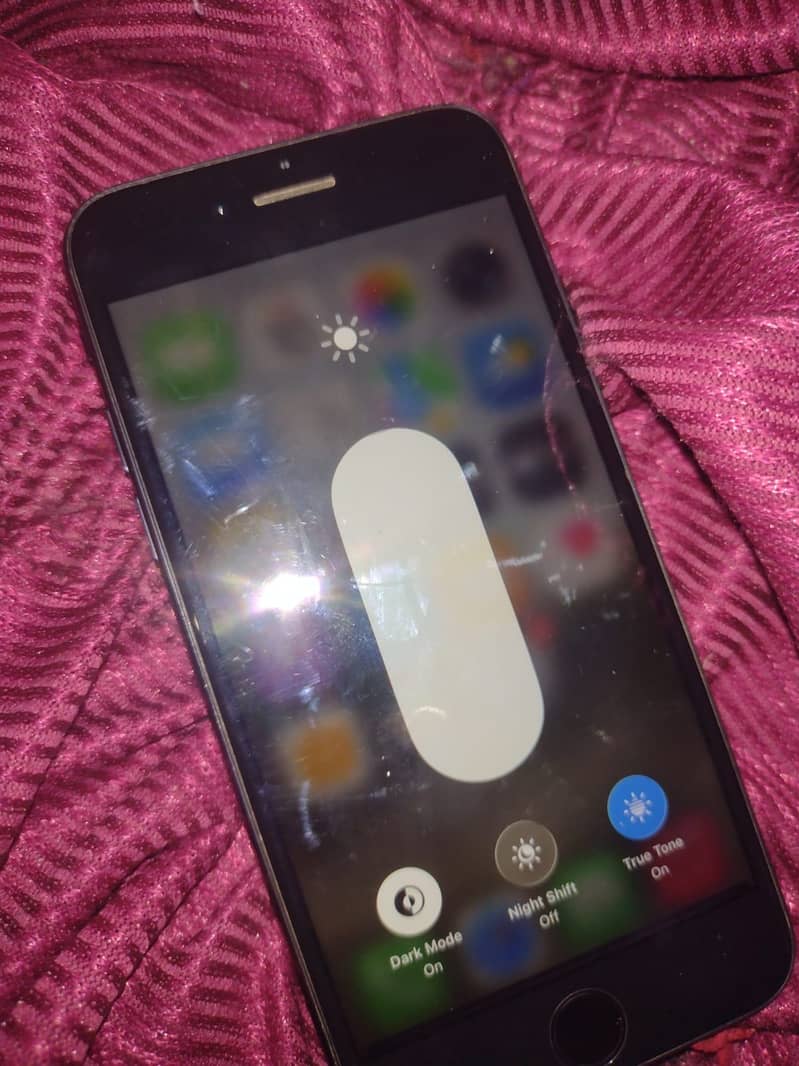 Apple iPhone SE 0
