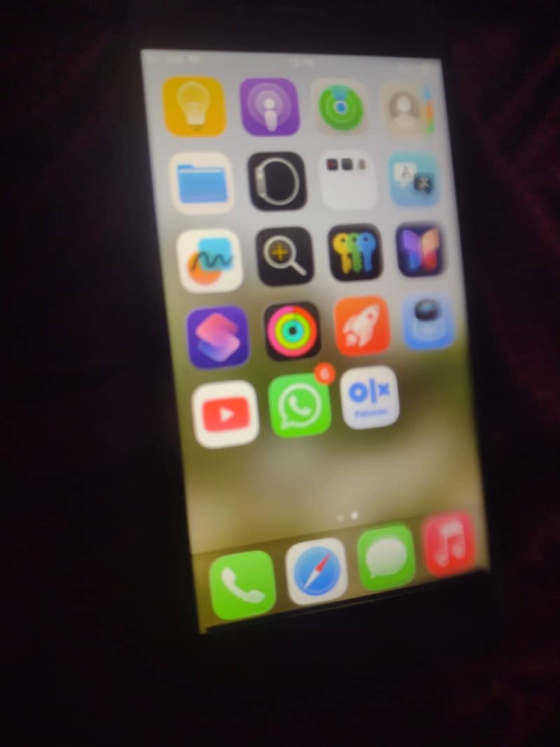 Apple iPhone SE 3