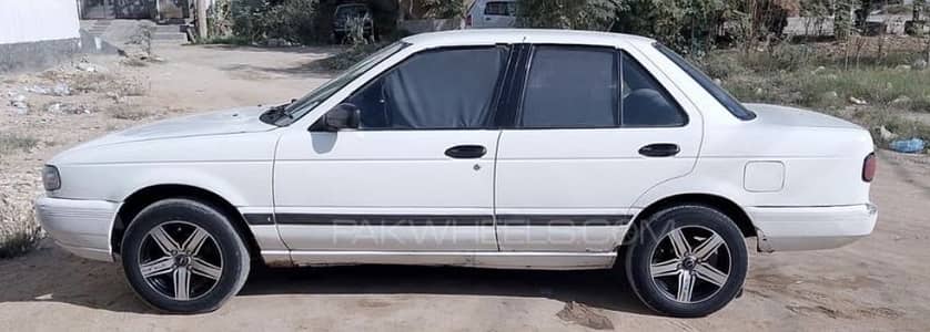 Nissan Sunny 1992