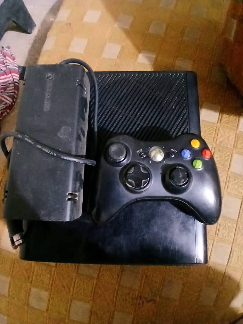 Xbox 360 E 2