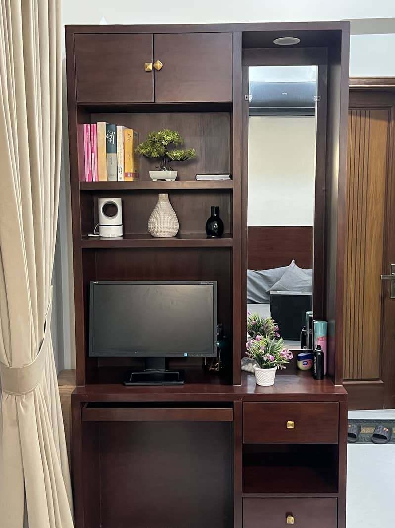 Dressing &computer tabel 0