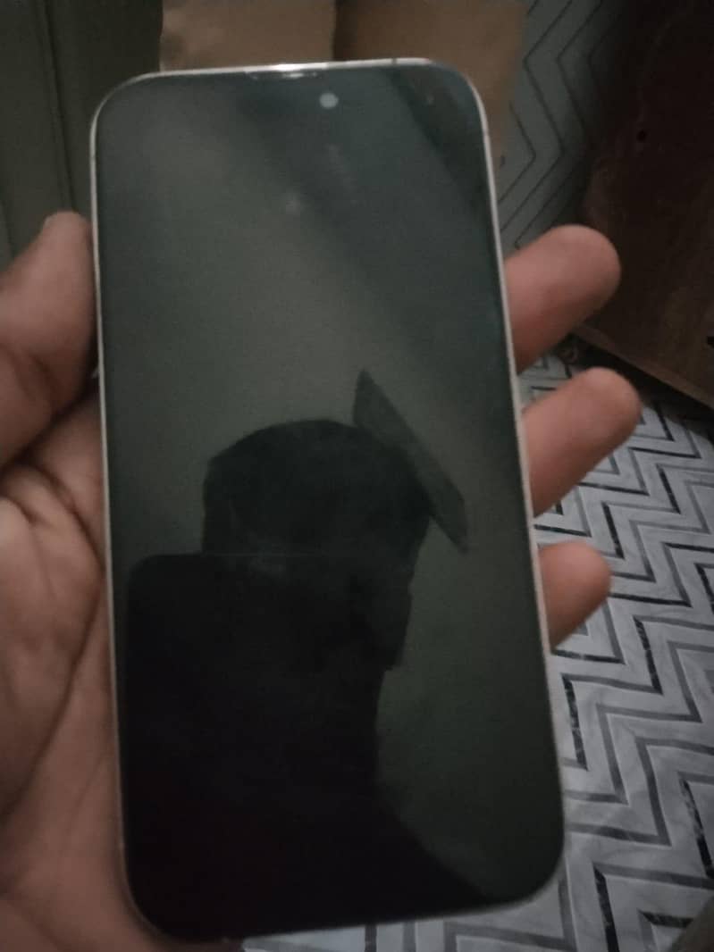 Apple iPhone 14 Pro 2
