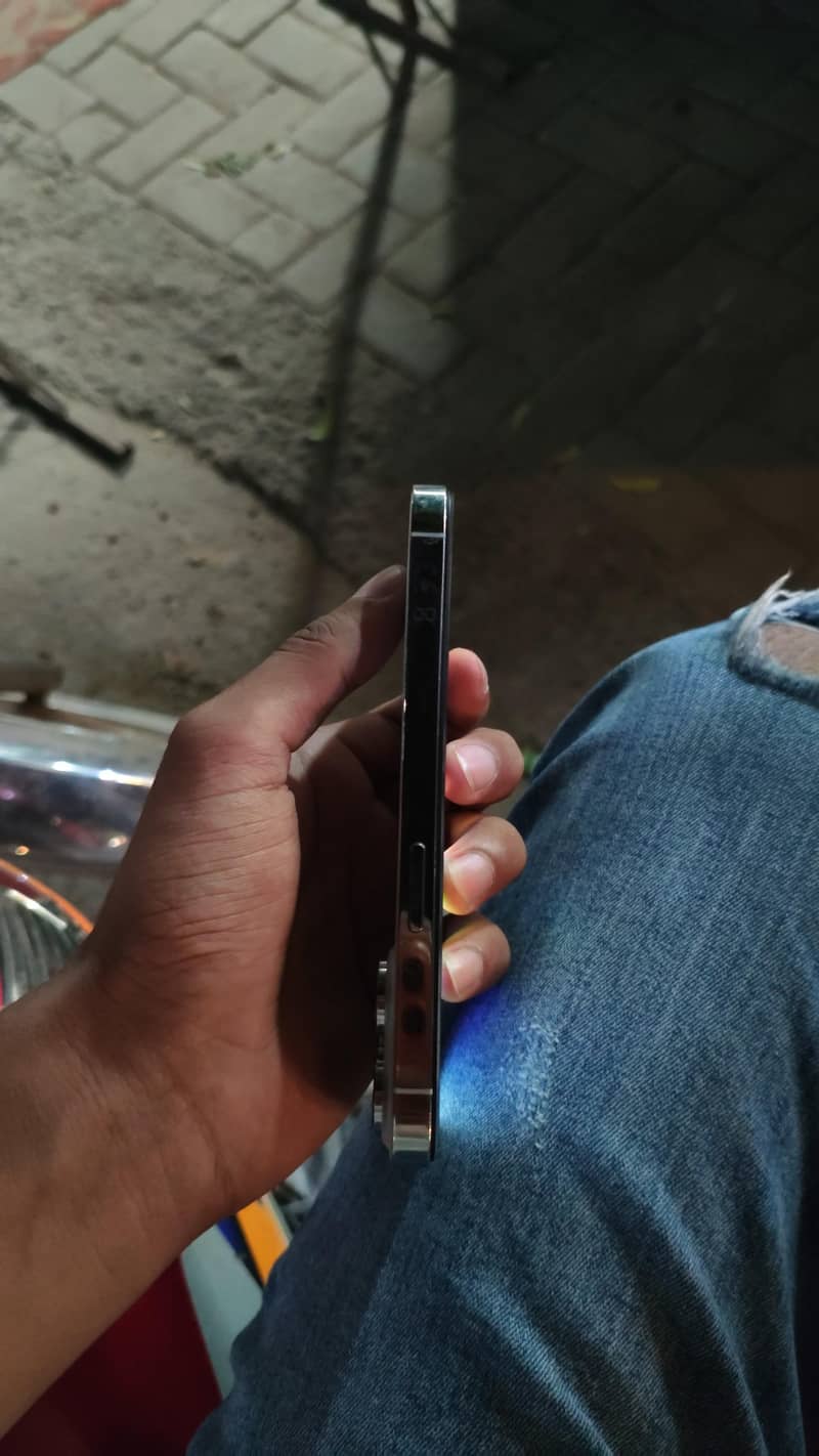Apple iPhone 14 Pro 5