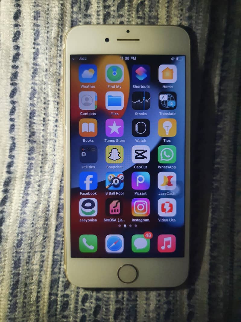 Apple iPhone 7 3