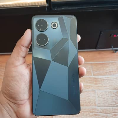 Tecno CAMON 20