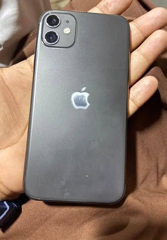 Apple iPhone 11 0