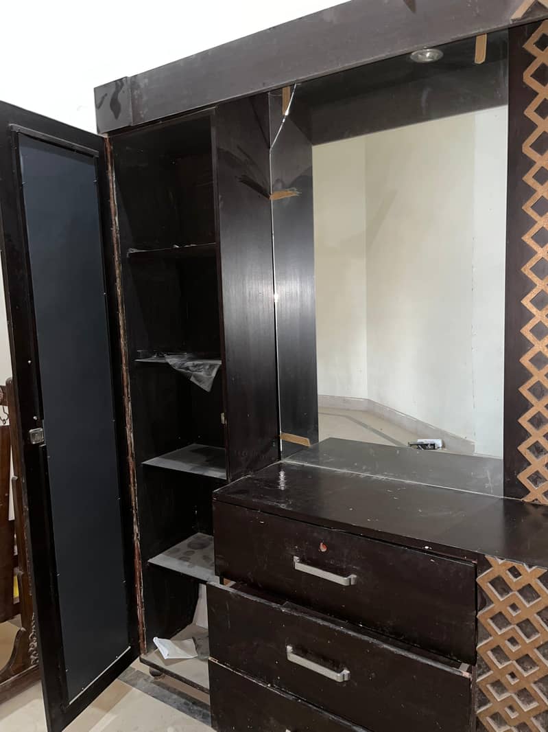 Dressing table 1