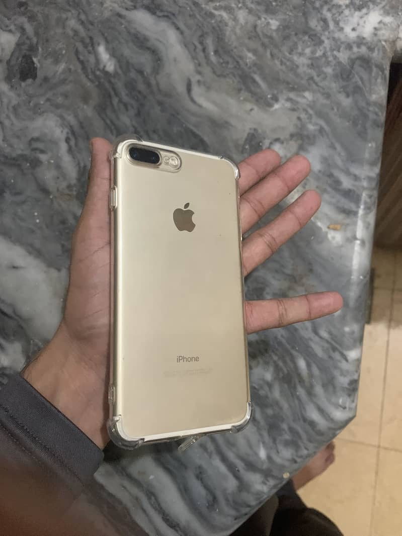 Apple iPhone 7 Plus 1