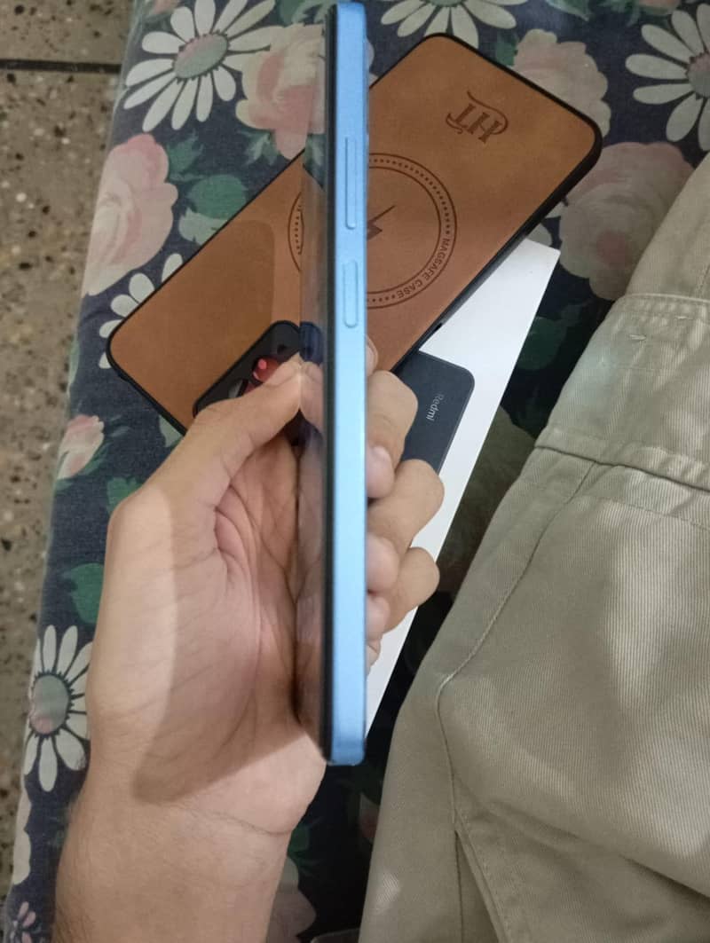 Xiaomi Redmi Note 12 2