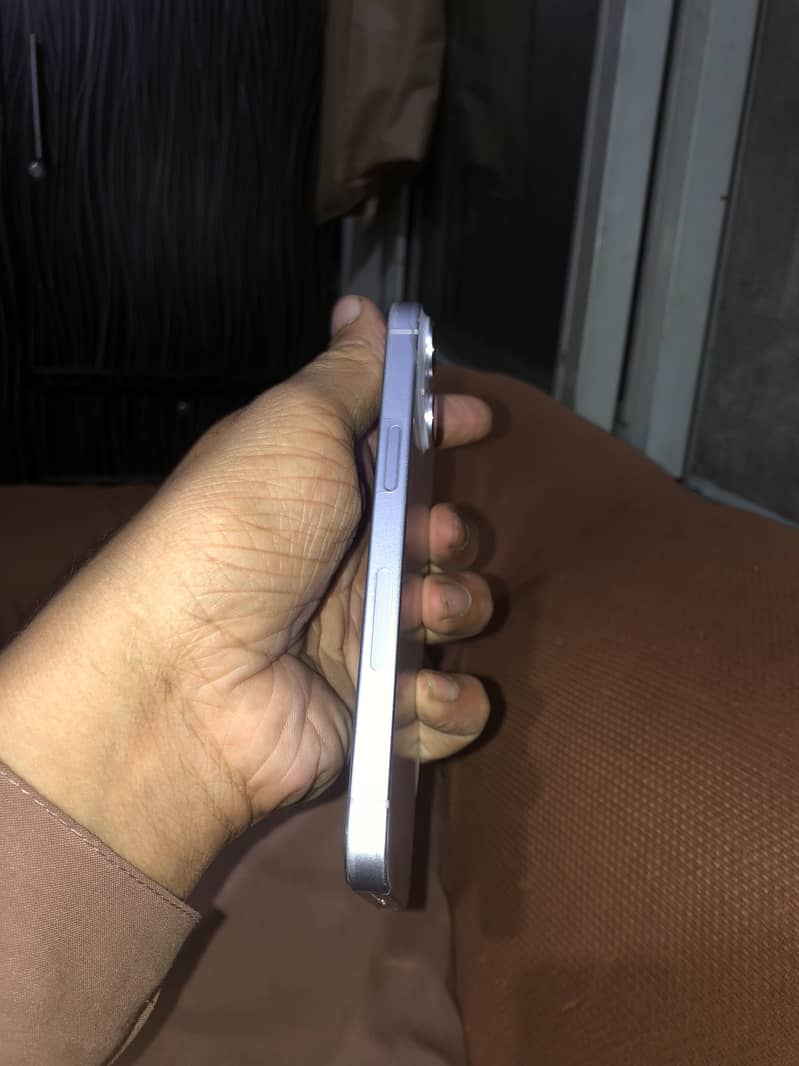 Apple iPhone 14 1