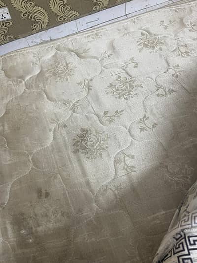 king size dubel bed  mattress