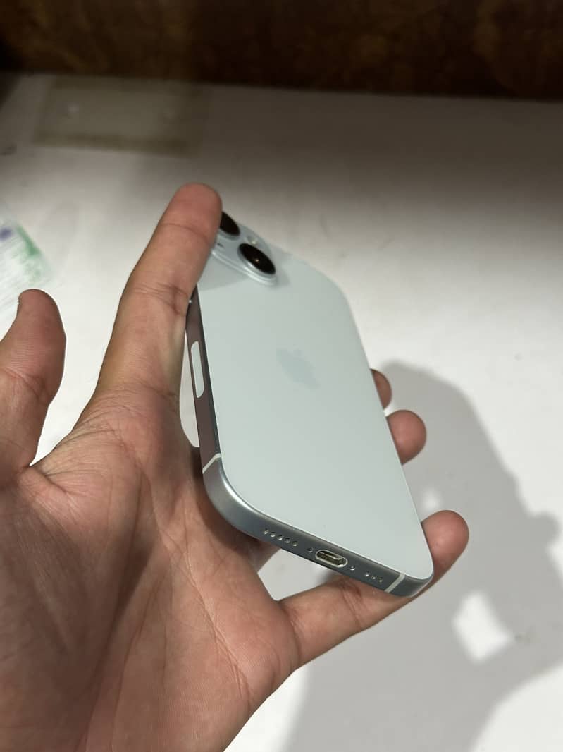 Apple iPhone 15 3