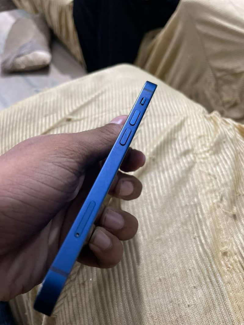 Apple iPhone 12 mini 2