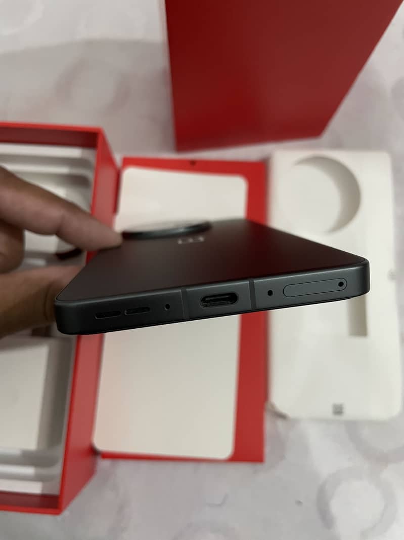 OnePlus 13R 6