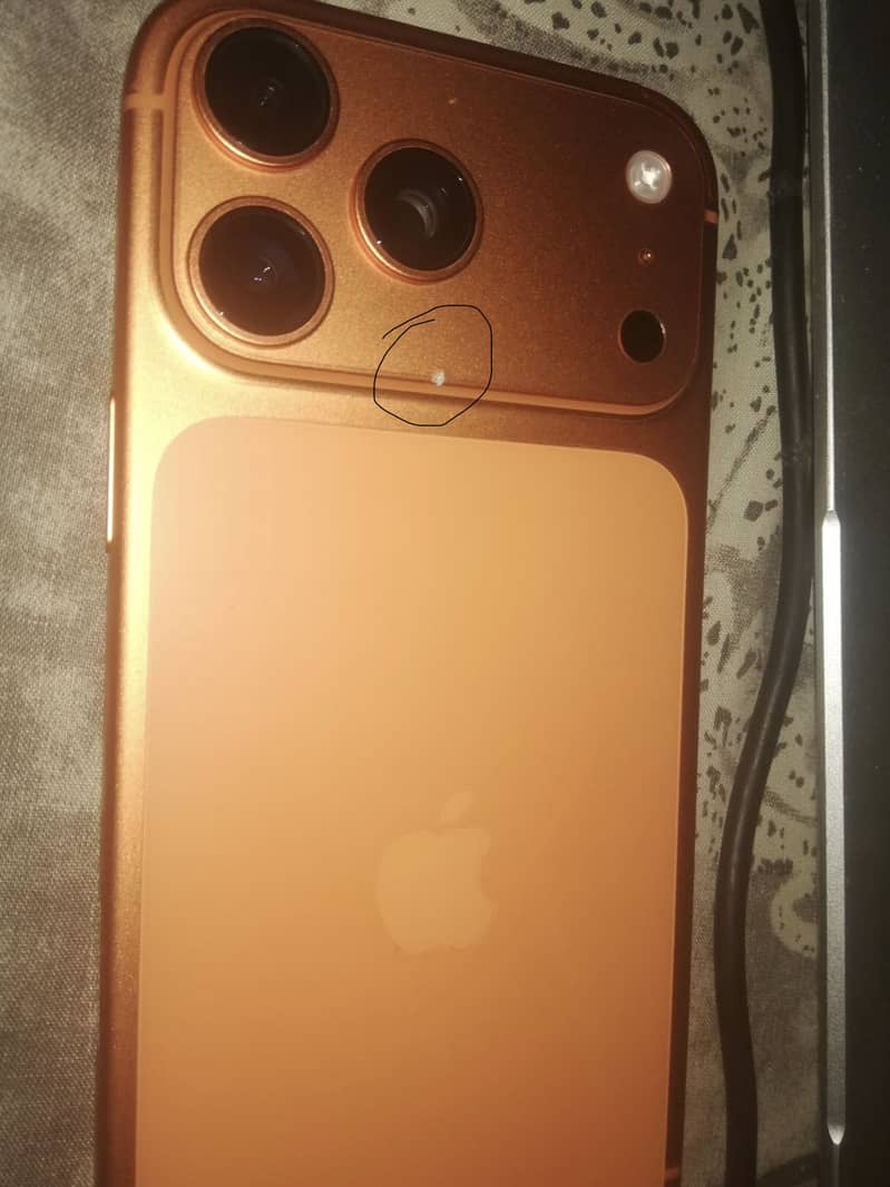 Apple iPhone 17 Pro Max 0