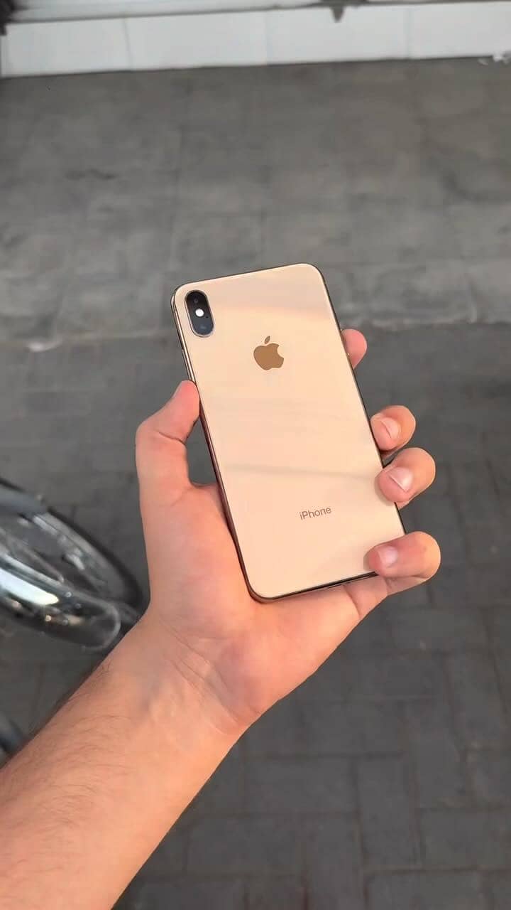 Apple iPhone XS Max 0