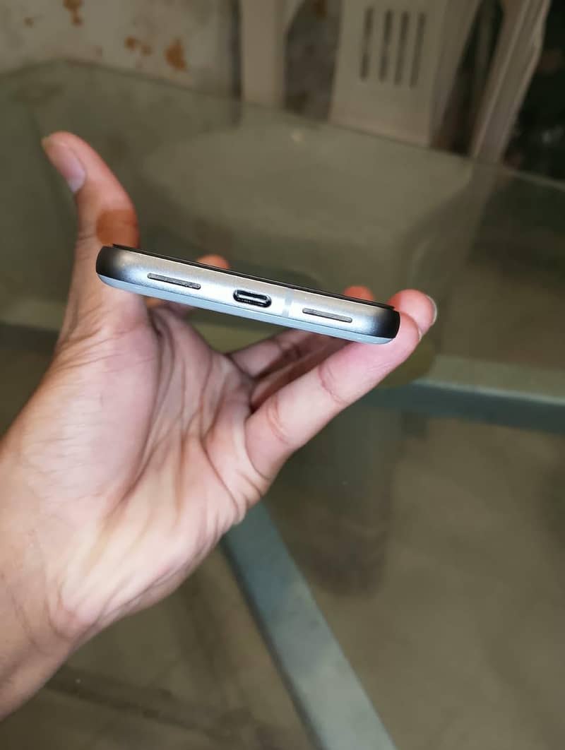 Google Pixel 8 1