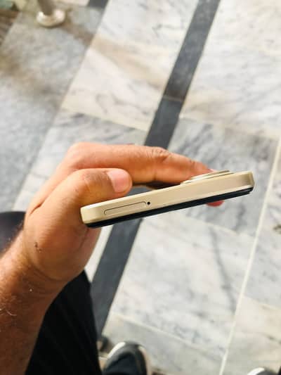 Vivo V40 Lite