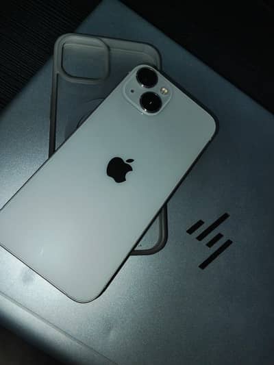 Apple iPhone 13