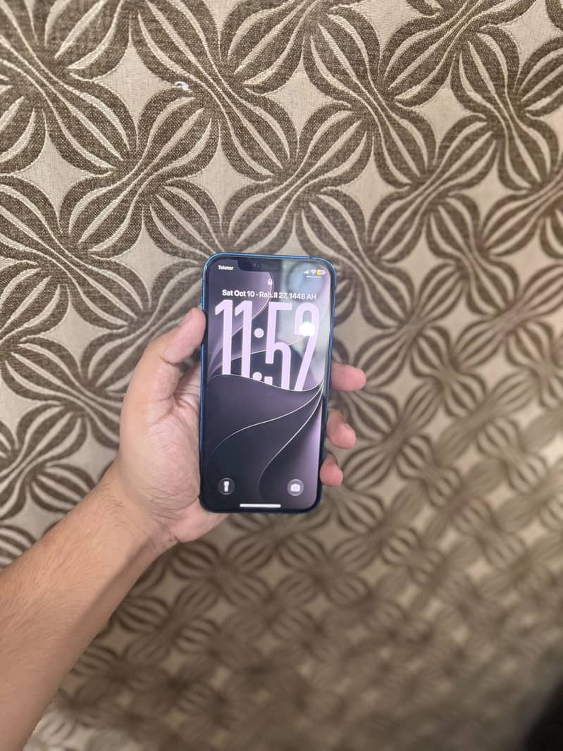 Apple iPhone 12 3