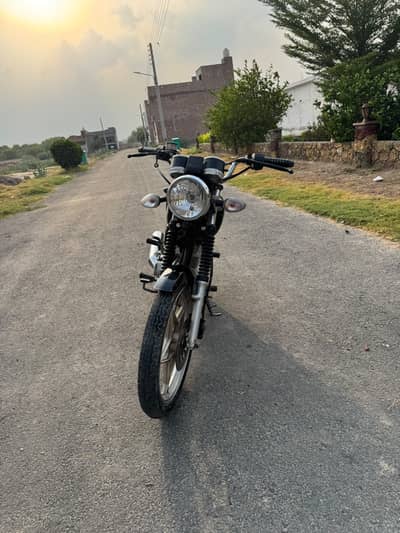 Suzuki GS 150