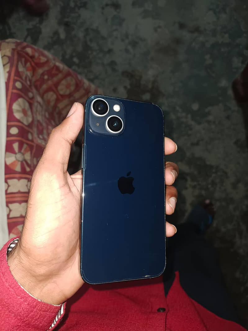 Apple iPhone 13 3