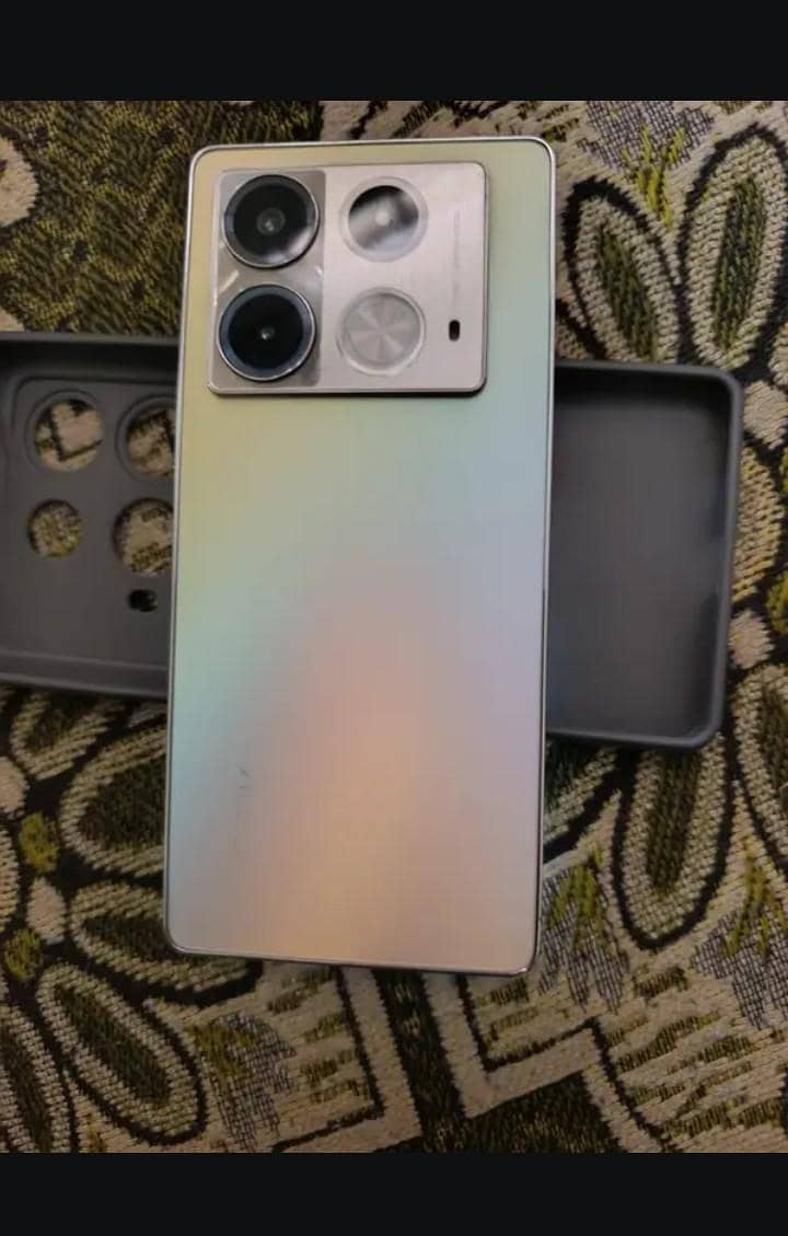 Infinix Note 40 0