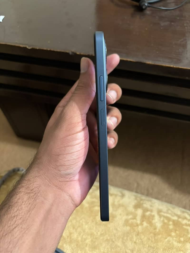 Realme C63 5